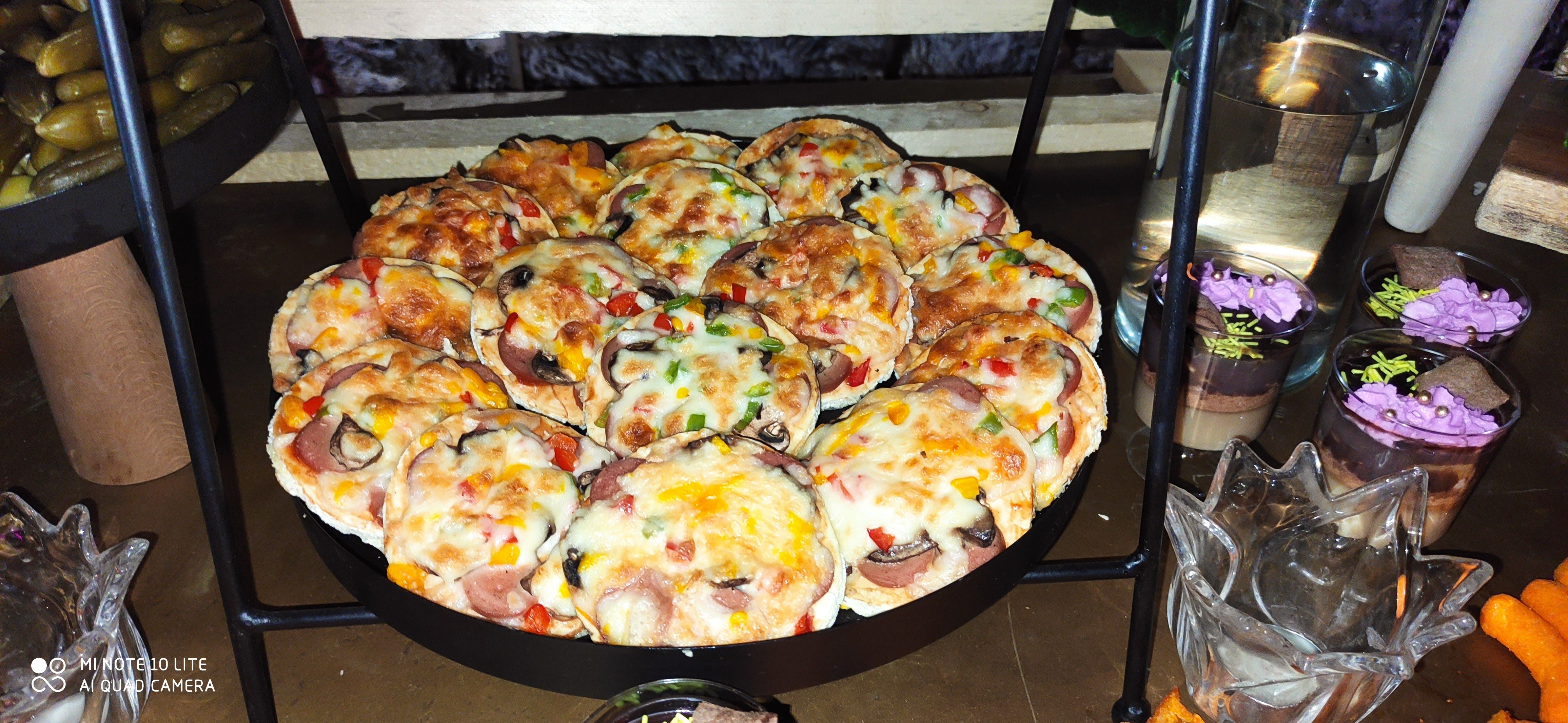 مینی پیتزا گوشت