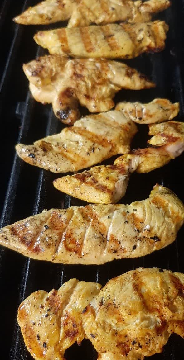 فیله مرغ گریل شده