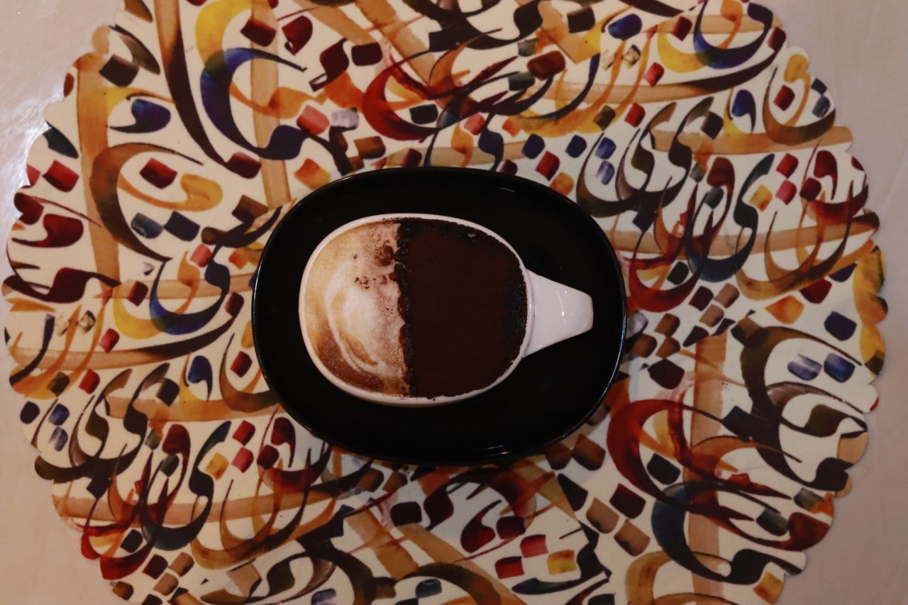 کاپوچینو ویژه هیچ