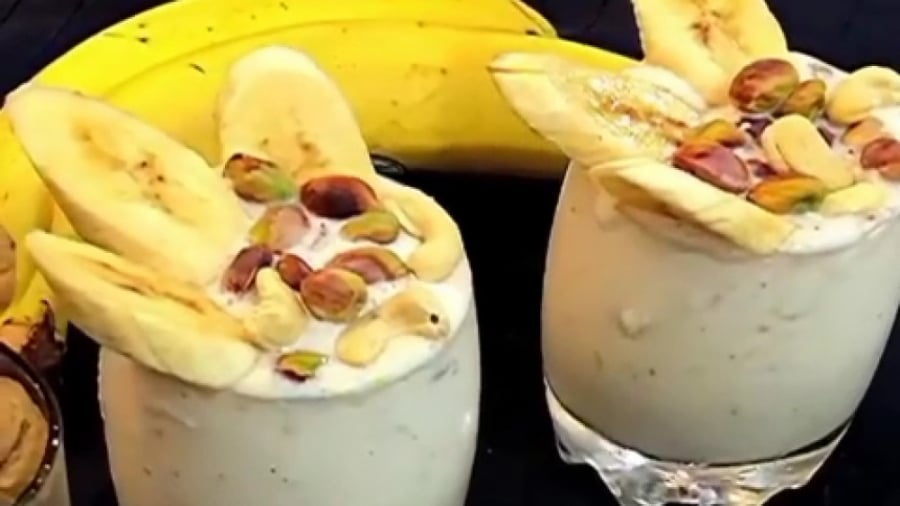 شیر موز پسته 