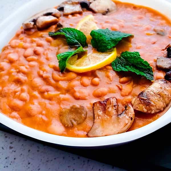 خوراک لوبیا قارچ یک نفره
